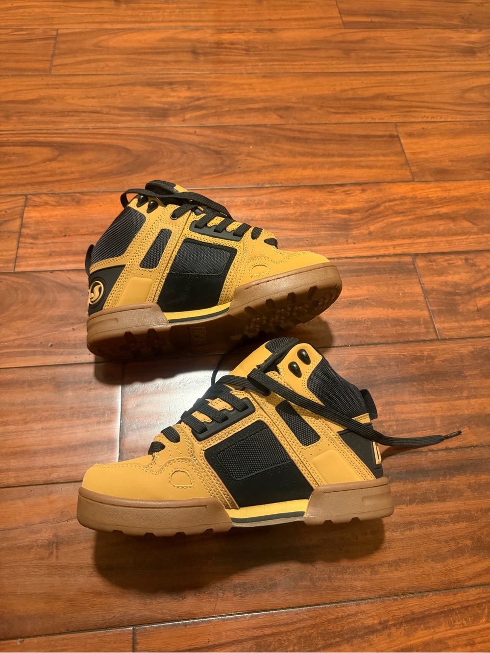 DVS Men’s High-Top Sneaker in Wheat and Black sizes 7 new with out tags - Picture 5 of 10